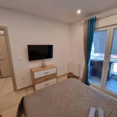 New Luxury * Nea Kallikrateia
