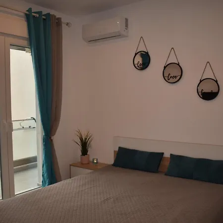 New Luxury Apartment Nea Kallikrateia