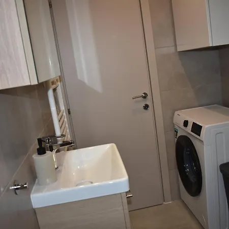 New Luxury Apartment Nea Kallikrateia