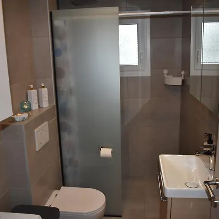 New Luxury Apartment Nea Kallikrateia