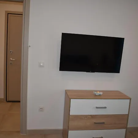 New Luxury * Nea Kallikrateia