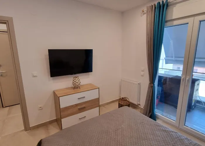 New Luxury * Nea Kallikrateia