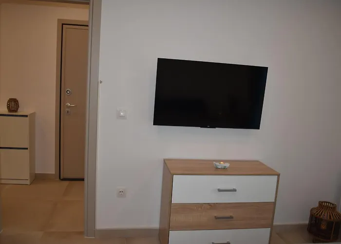 New Luxury * Nea Kallikrateia